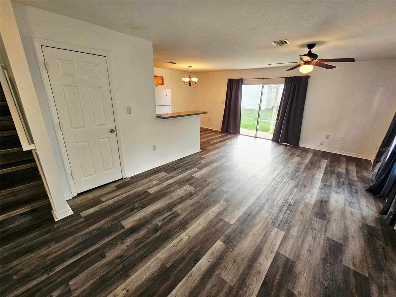 1024 Park Central Cir - Photo 2 of 13