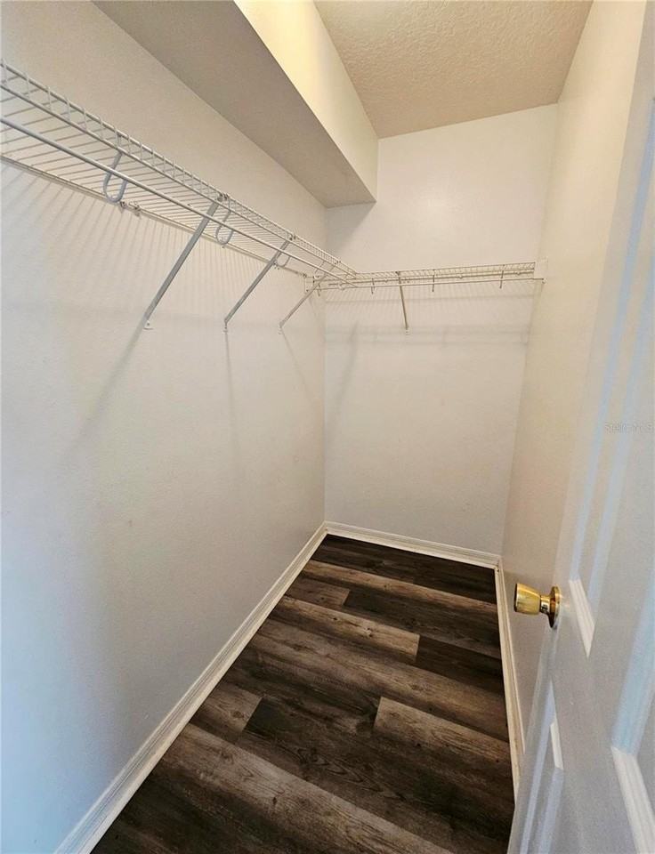 1024 Park Central Cir - Photo 6 of 13