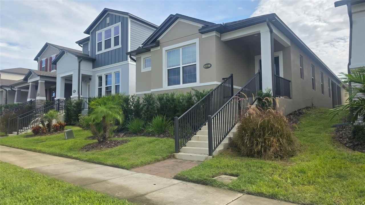 12103 Eastmoor Dr - Photo 5 of 50