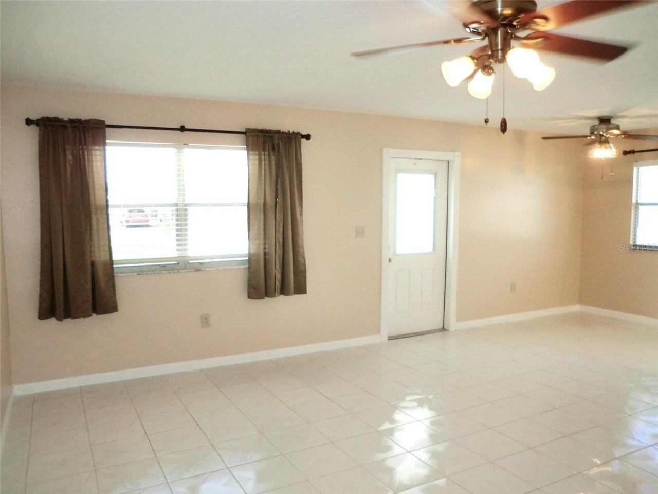 206 Andover Pl N #77 - Photo 4 of 43