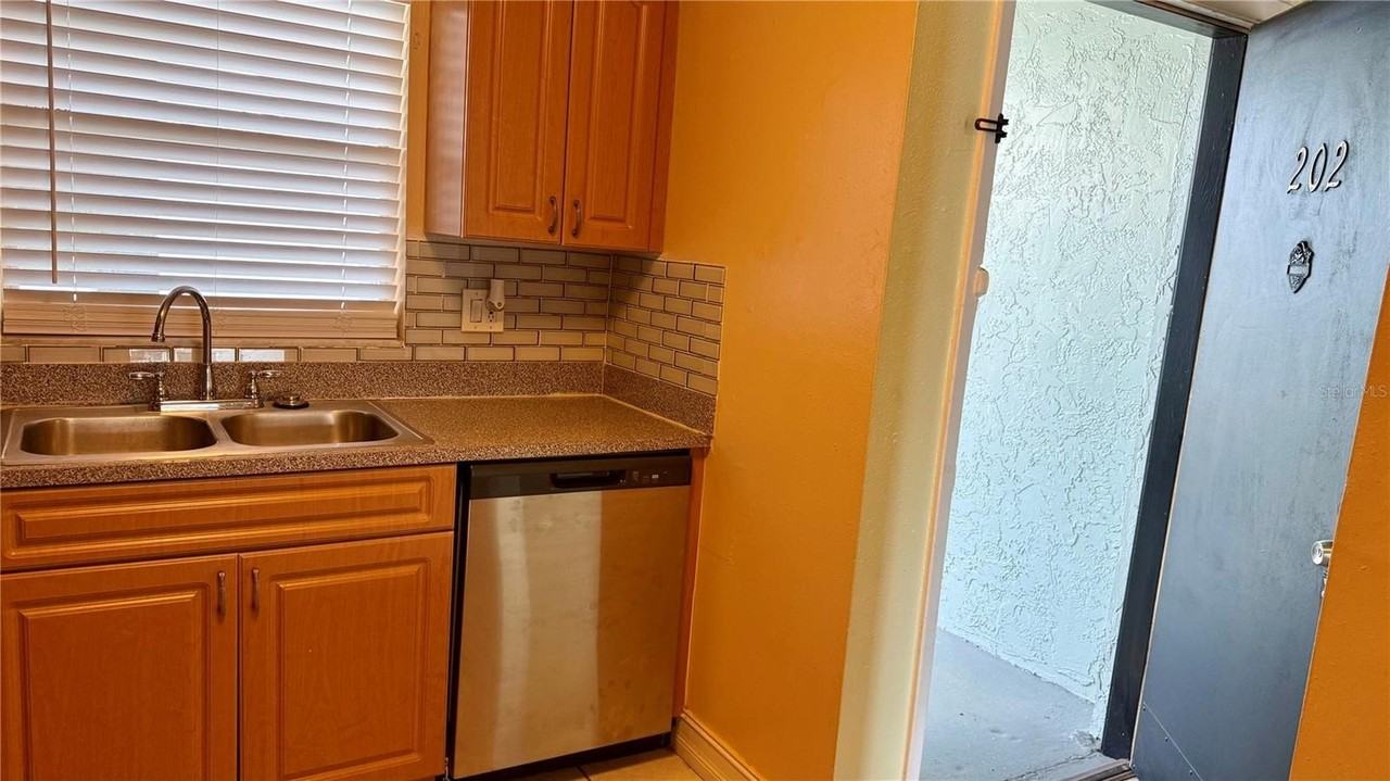 2830 Somerset Park Dr #202 - Photo 2 of 32