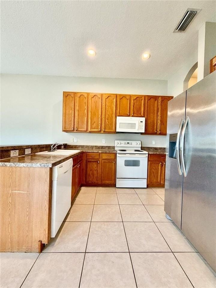 7006 Orvicti Ct - Photo 3 of 50