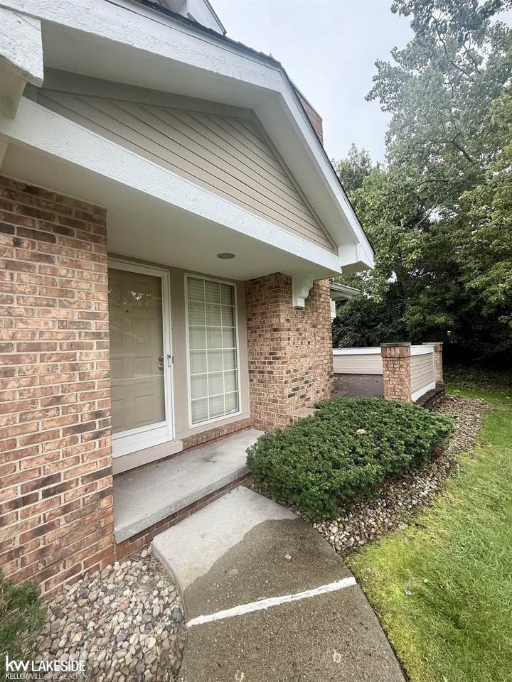 6623 Stoker Ct - Photo 2 of 30
