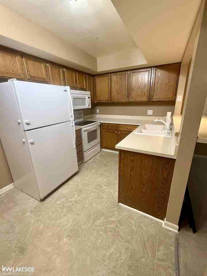 6623 Stoker Ct - Photo 6 of 30