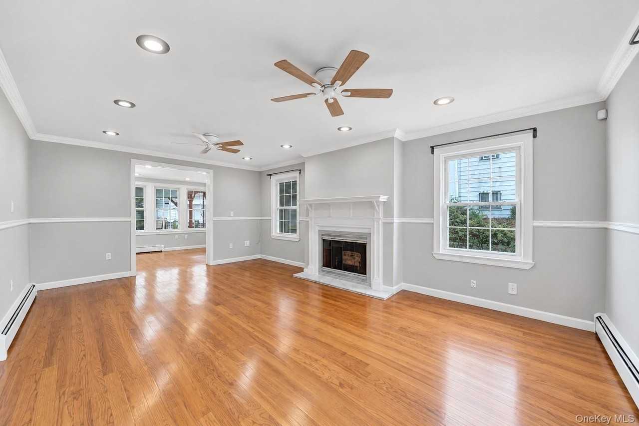 8865 192nd St - Photo 2 of 13
