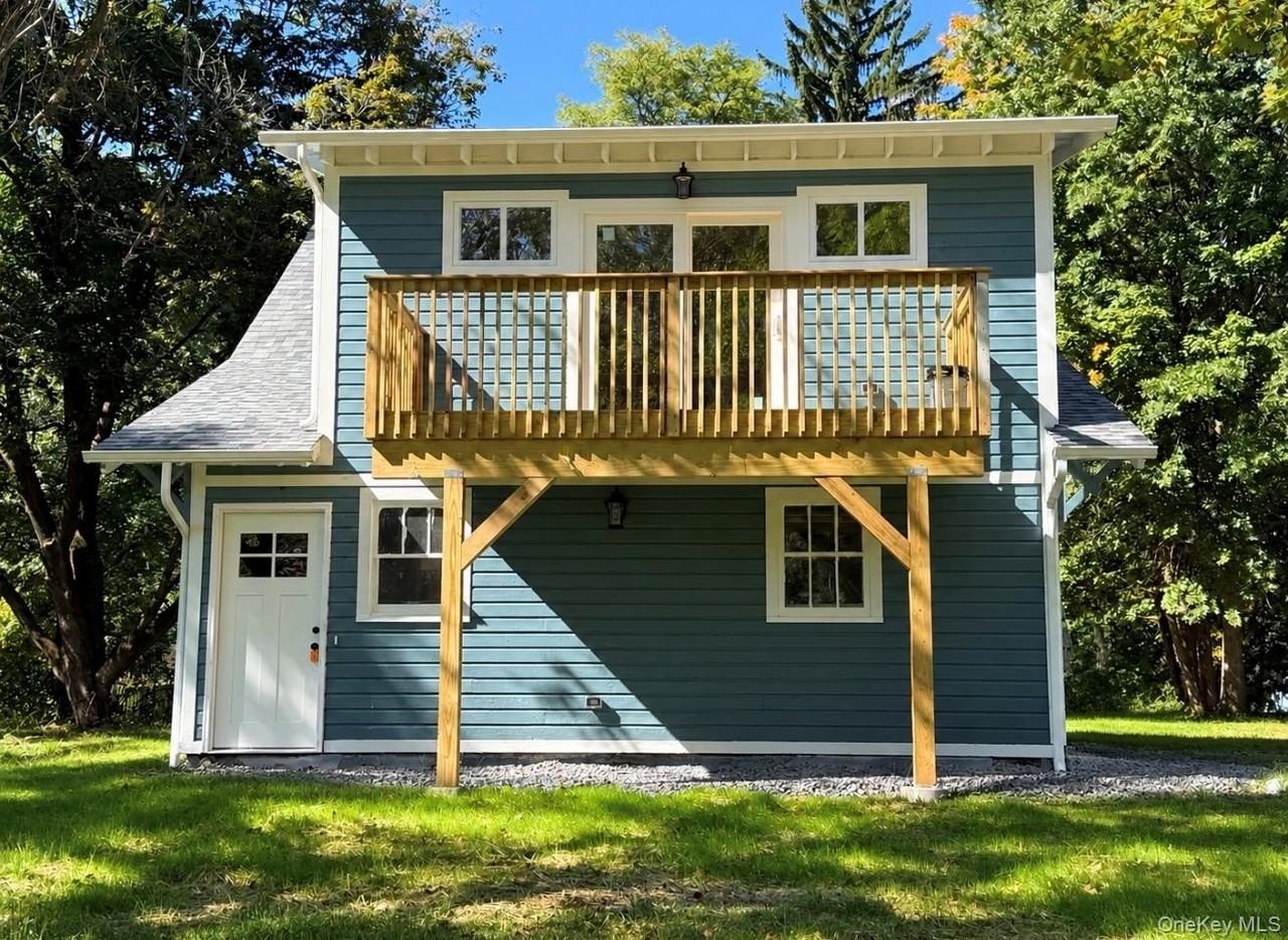 72 Webb Rd - Photo 3 of 21