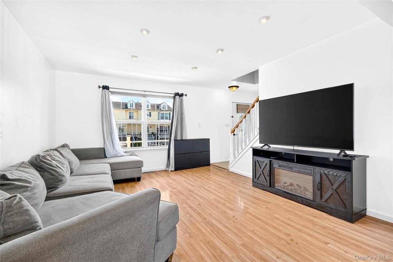 131 Evan Rd - Photo 2 of 45