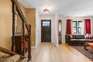featured image of 27 Highview Dr #27
