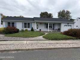 featured image of 413 Earl Dr