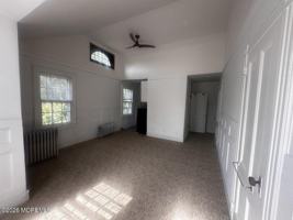 featured image of 7 Monmouth Rd #3B