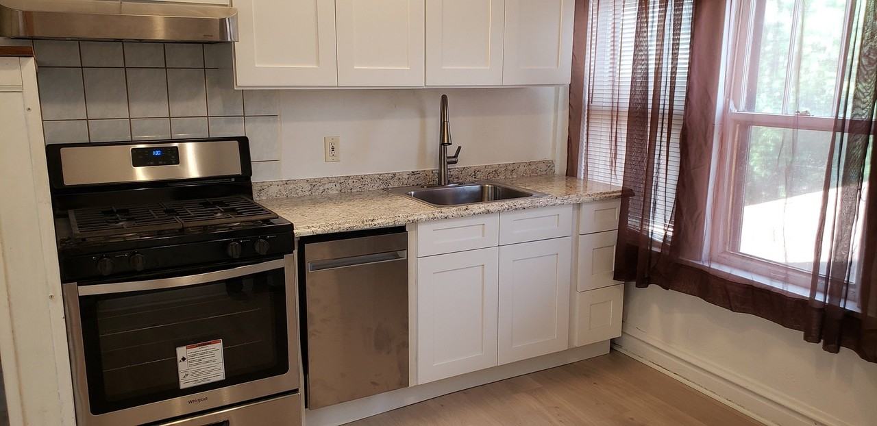283 W North Ave #2 - Photo 2 of 15