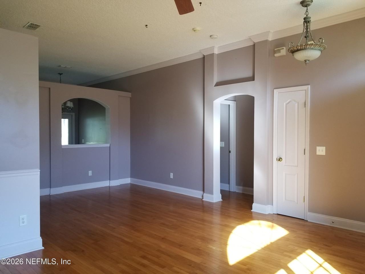 2338 Cool Springs Dr N - Photo 5 of 42