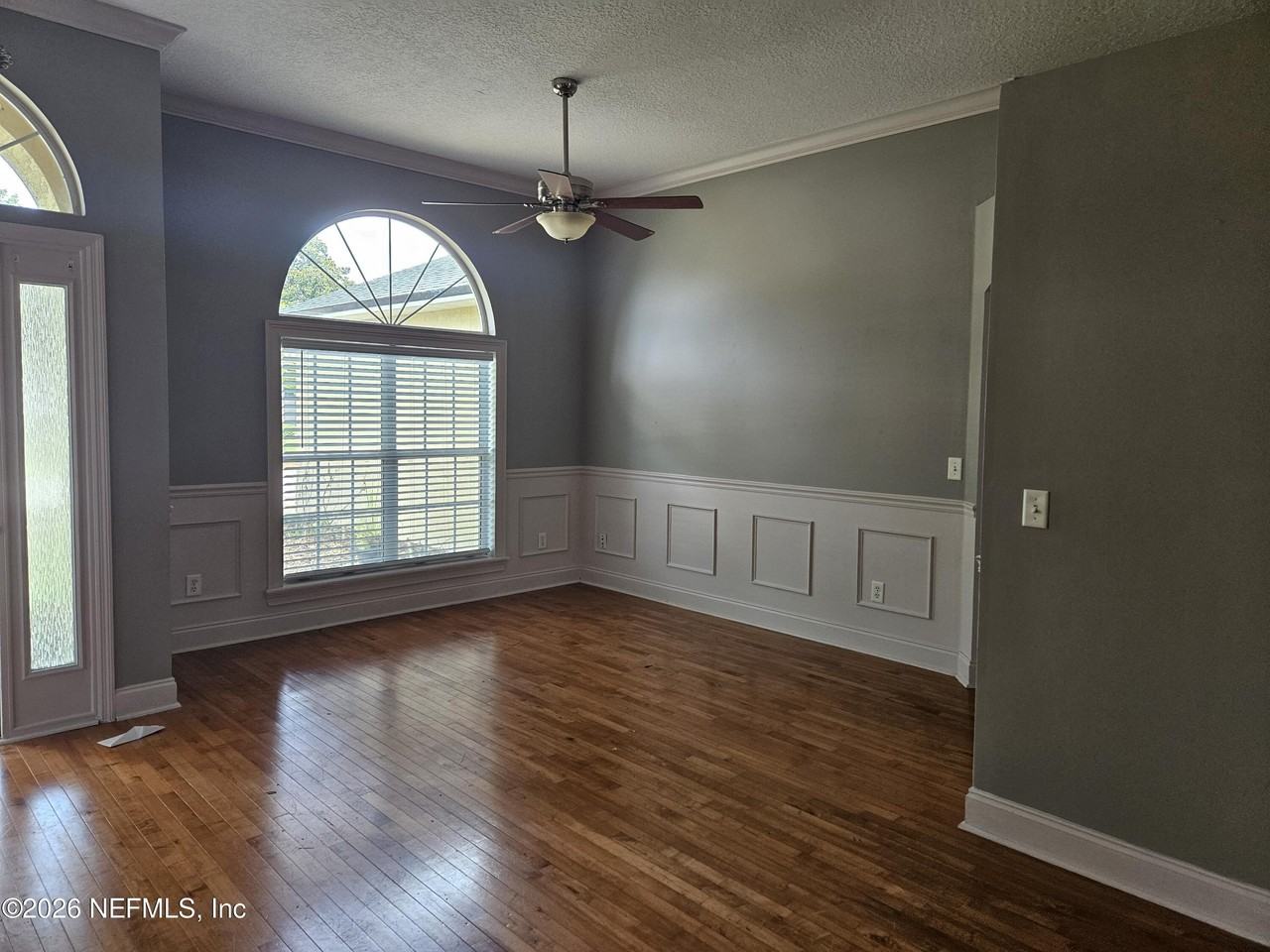 2338 Cool Springs Dr N - Photo 6 of 42