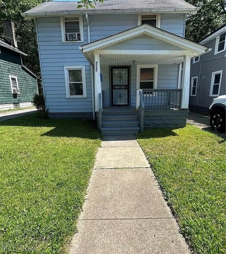 9520 Nelson Ave - Photo 2 of 11