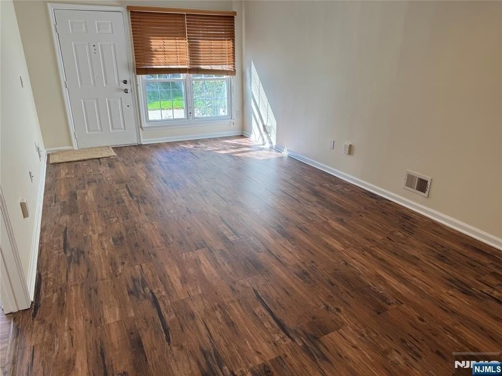 831 Juniper Way #831 - Photo 5 of 22