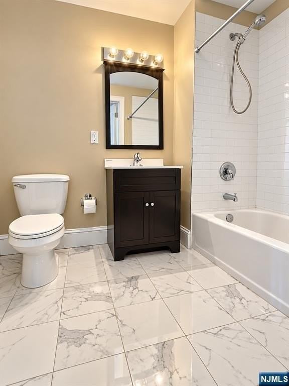 13-23 River Rd #204 - Photo 4 of 7