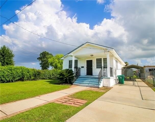 7395 Saint Rita St - Photo 2 of 24