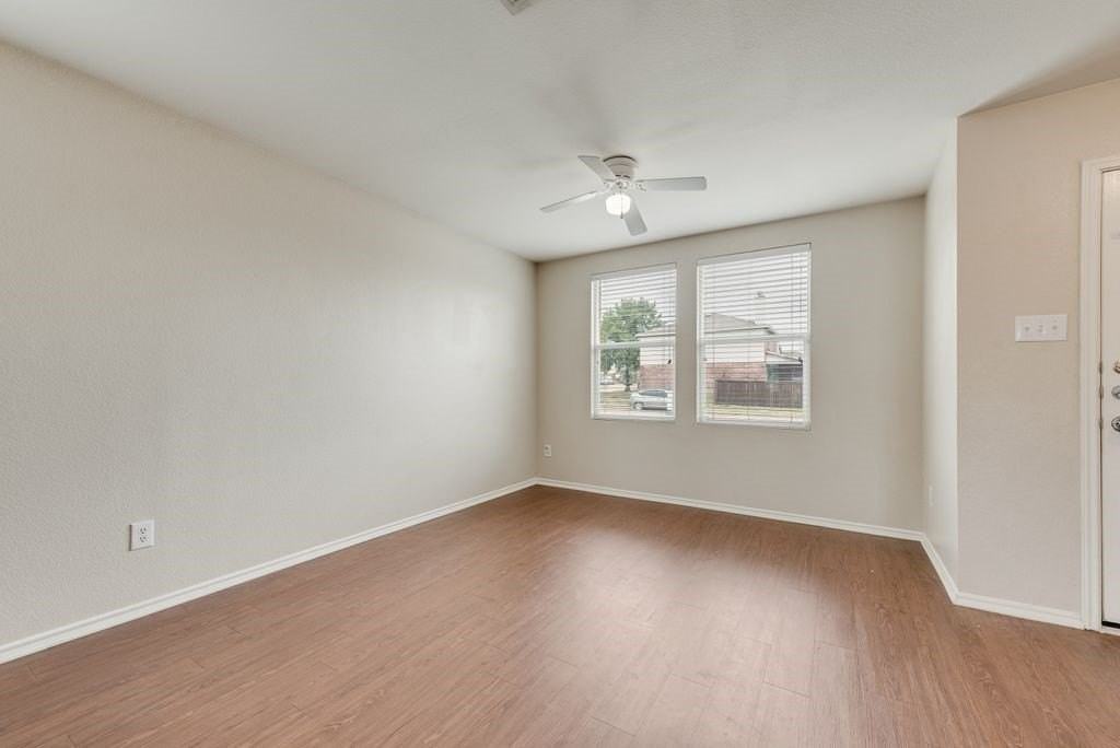 509 Cherrywood Ter - Photo 3 of 22