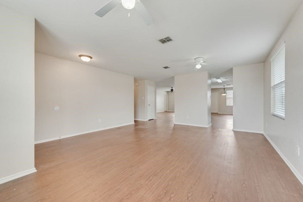 509 Cherrywood Ter - Photo 4 of 22
