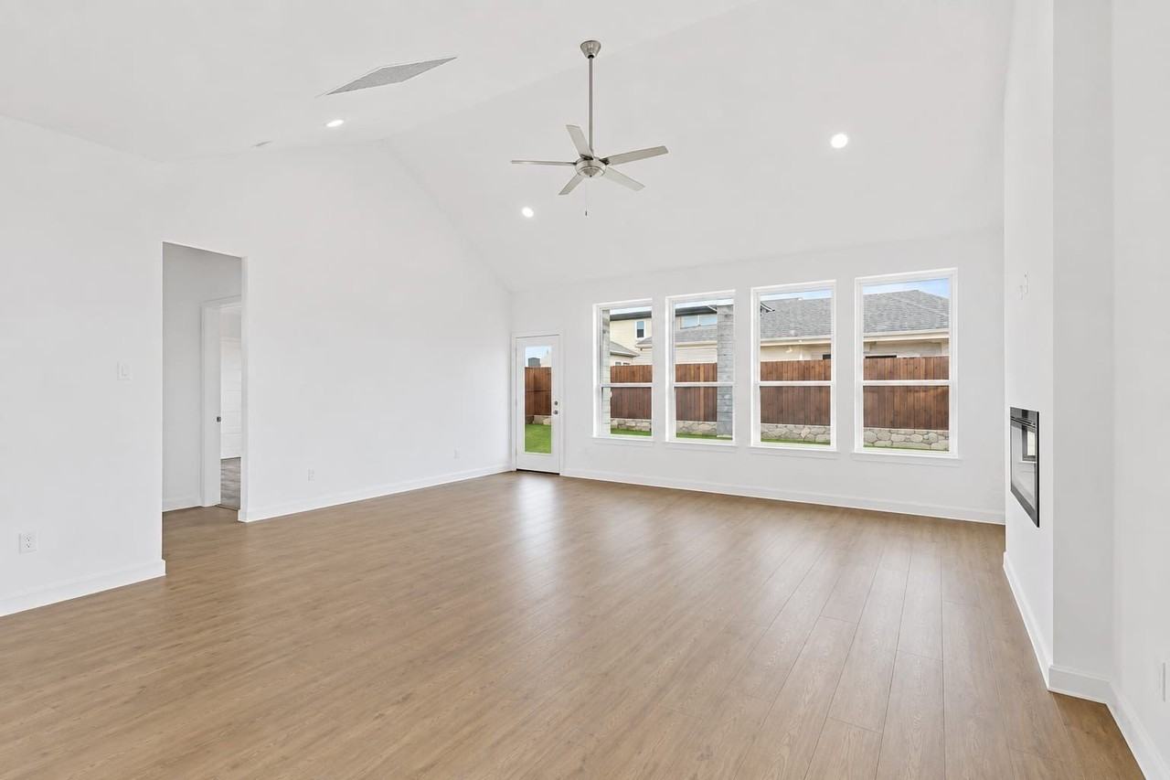 7321 Golden Daisy Ave - Photo 5 of 7