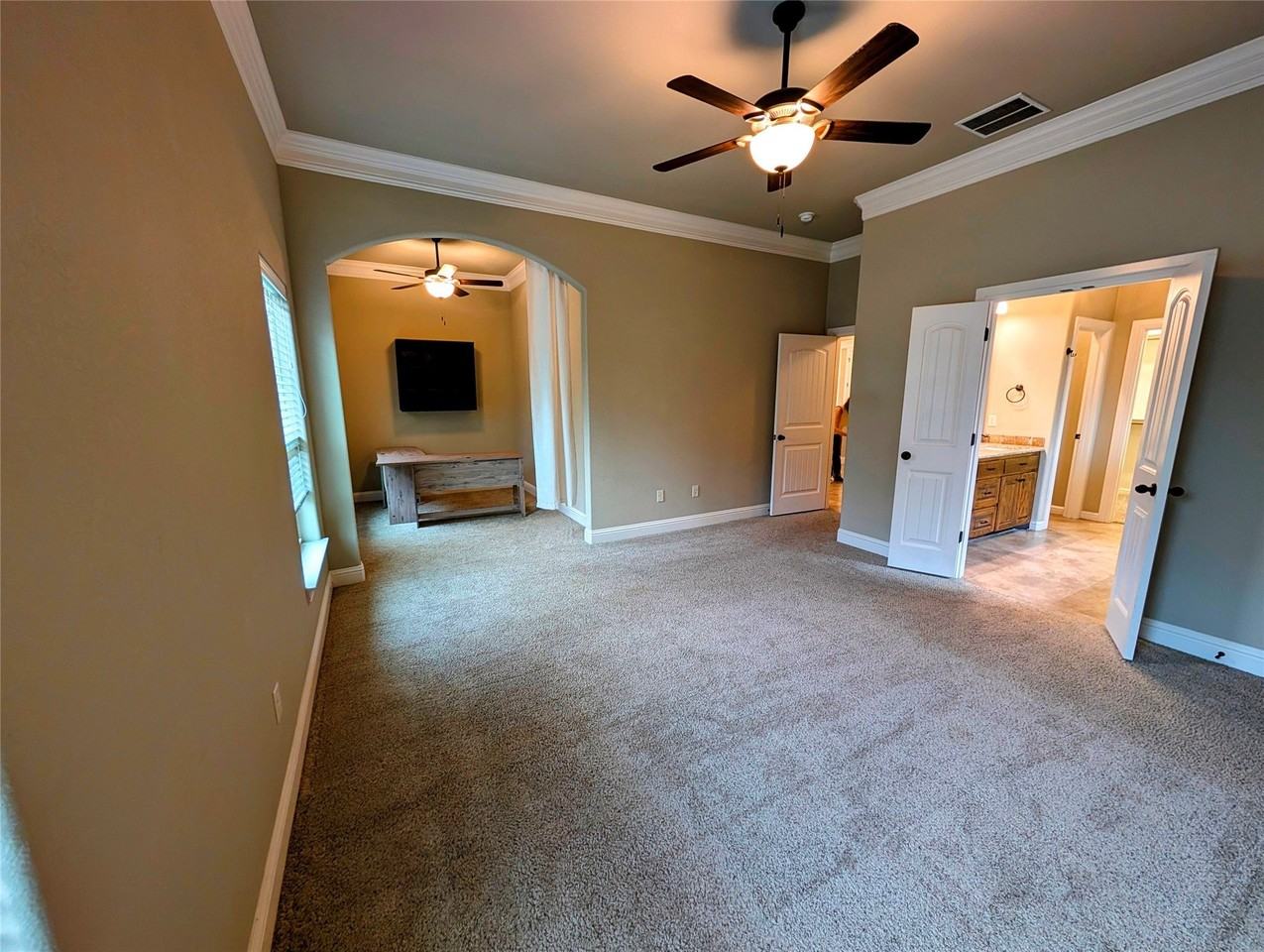 237 Jacinth Ln - Photo 5 of 15