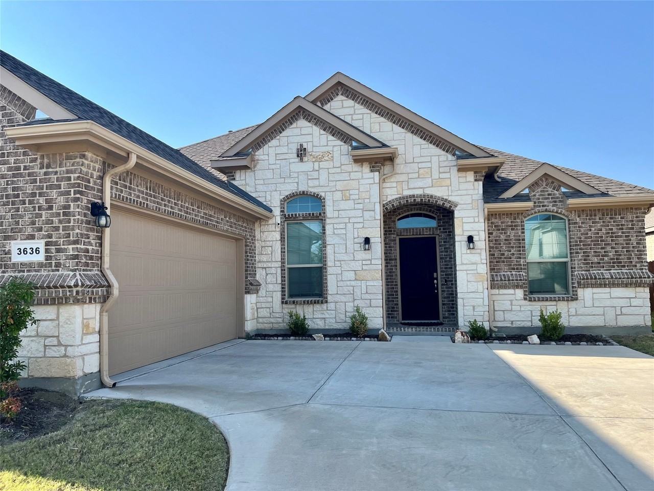 3636 Wintergreen St - Photo 2 of 23