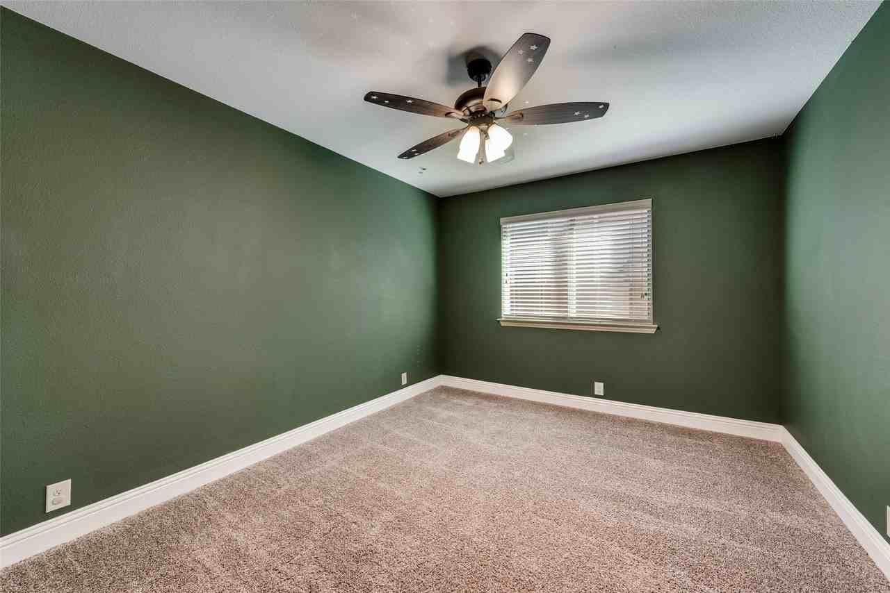 9701 Athens Dr - Photo 7 of 20
