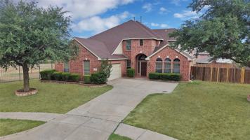 featured image of 903 Fieldstone Dr