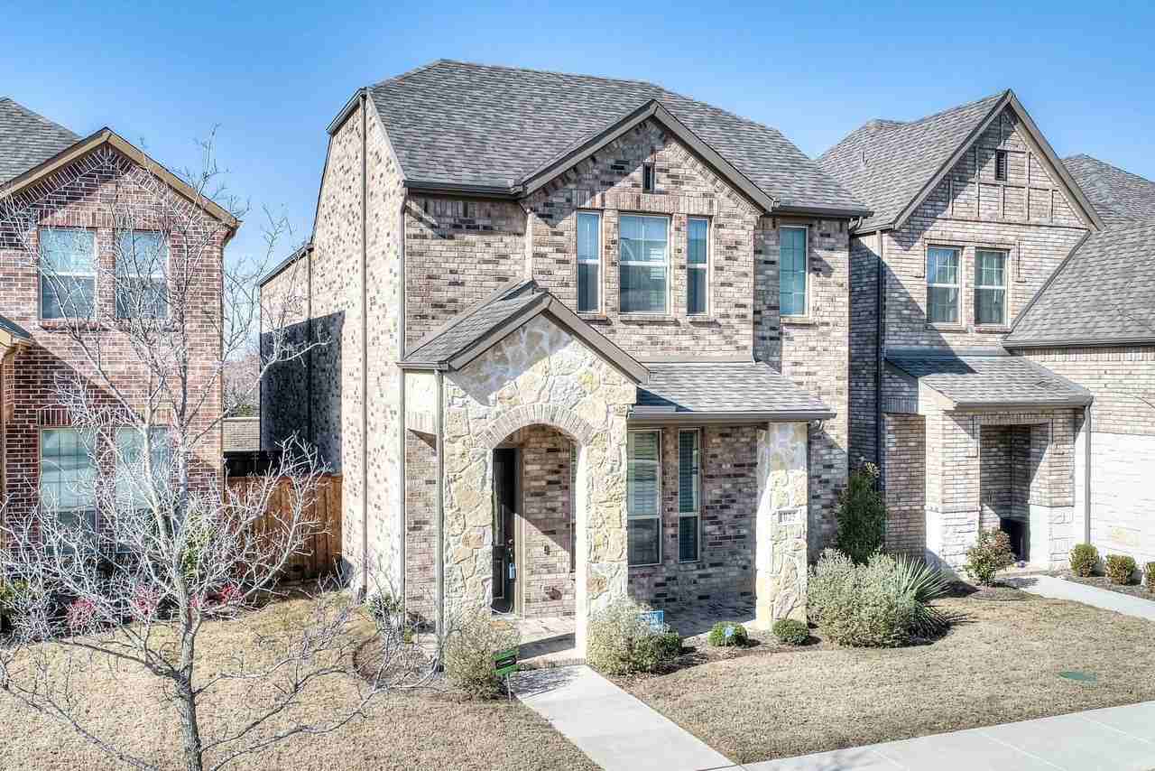 1025 Zachary Way - Photo 3 of 36