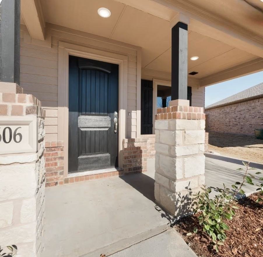 6606 Pattison Ln - Photo 2 of 22