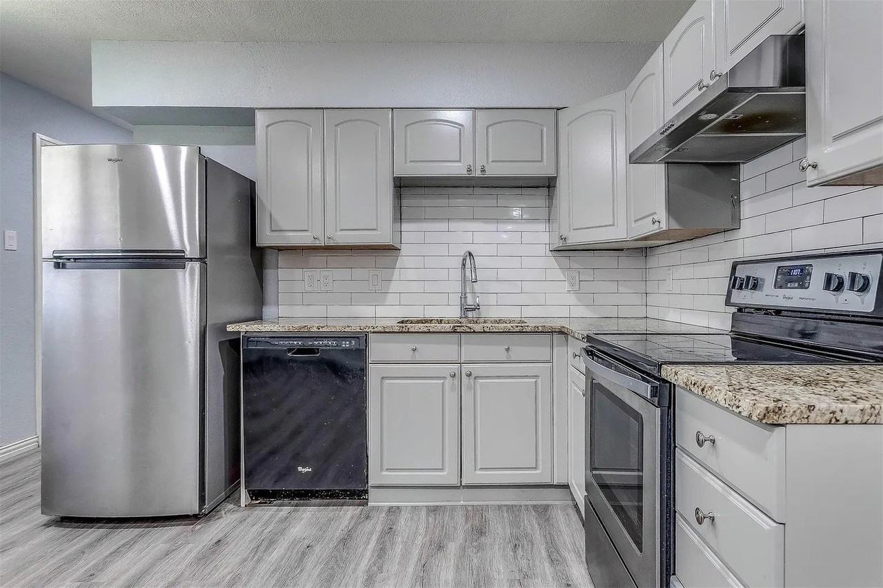 2420 Hancock St - Photo 3 of 10