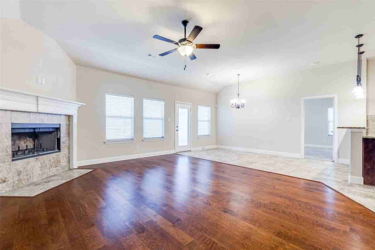 229 Dakota Dr - Photo 6 of 25