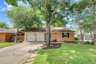 1815 Oates Dr - Photo 1 of 1