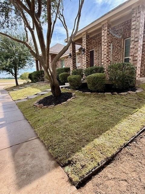 2245 Colby Ln - Photo 2 of 19