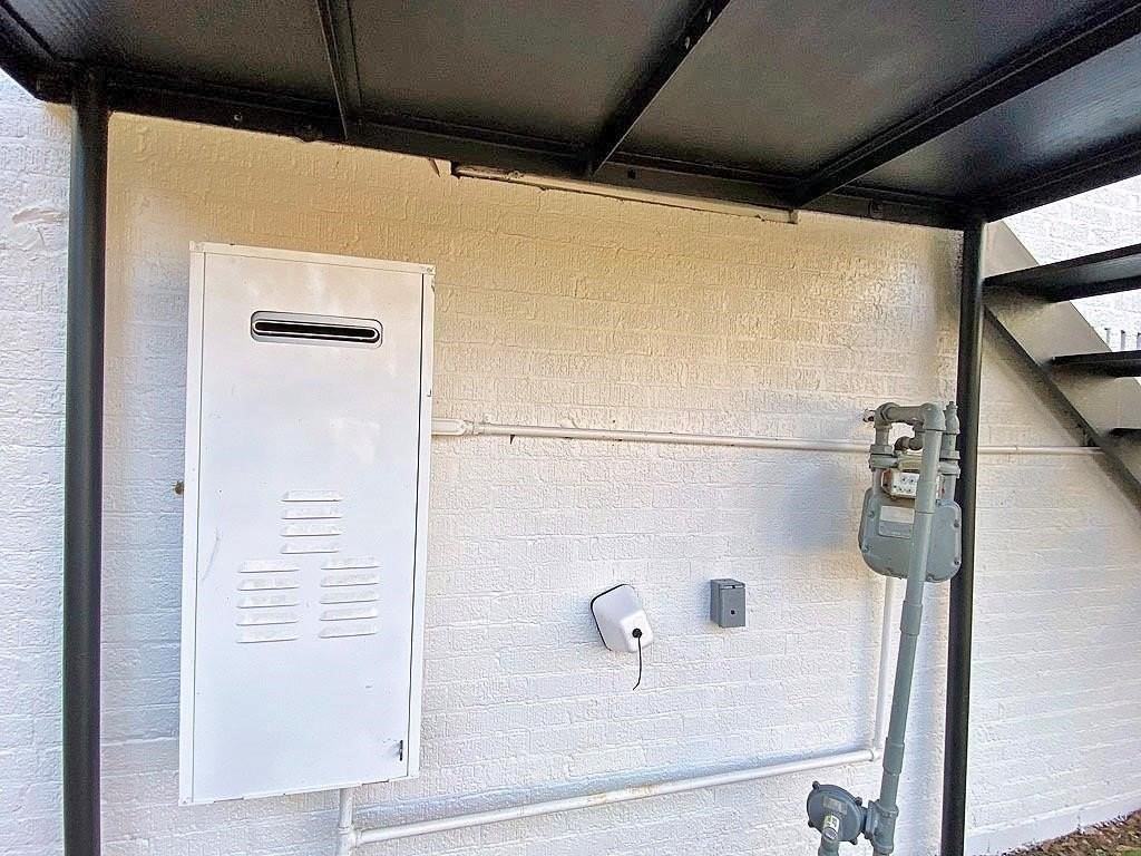 434 S Vine Ave - Photo 5 of 10