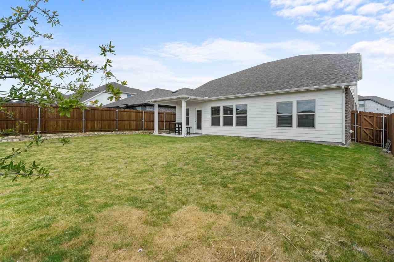 10529 Tuxinaw Trl - Photo 3 of 39