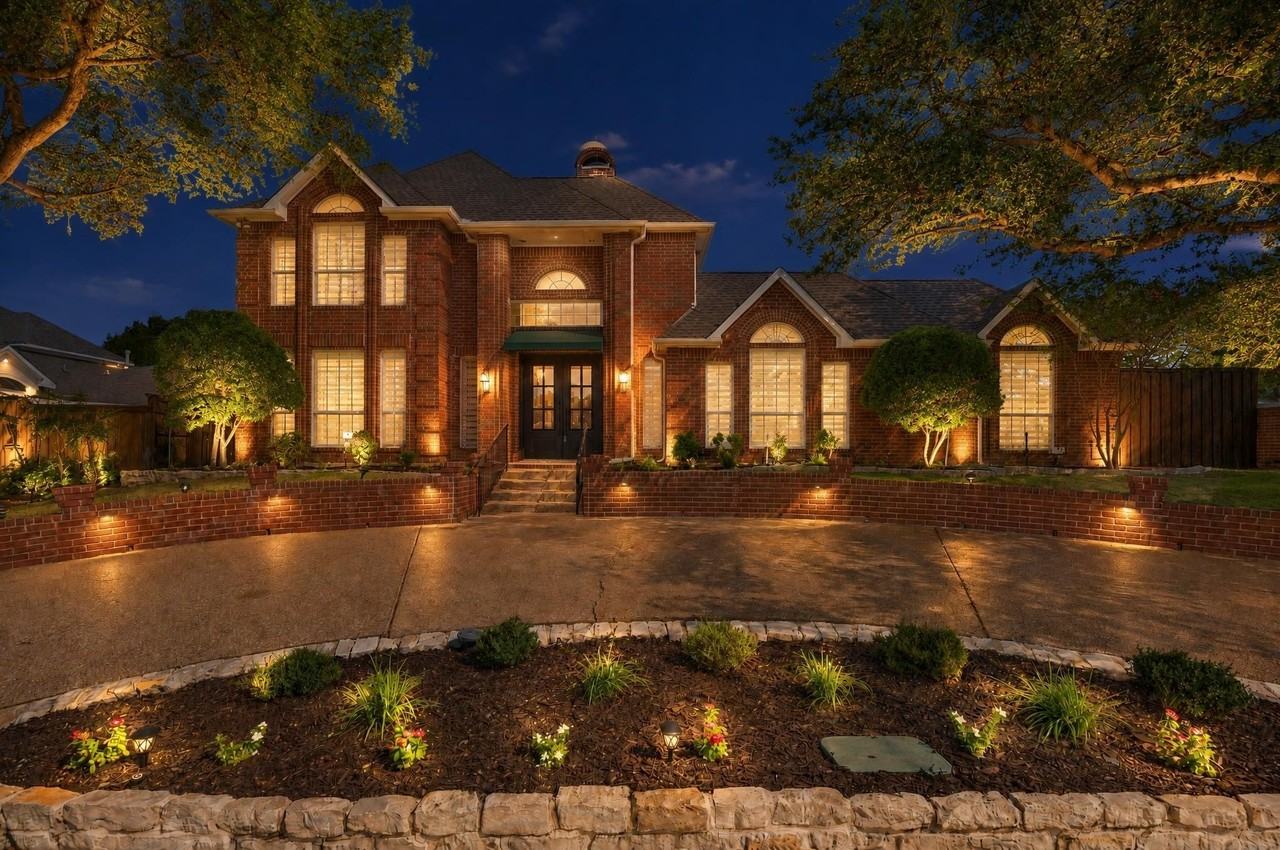 18003 Benchmark Dr - Photo 2 of 34