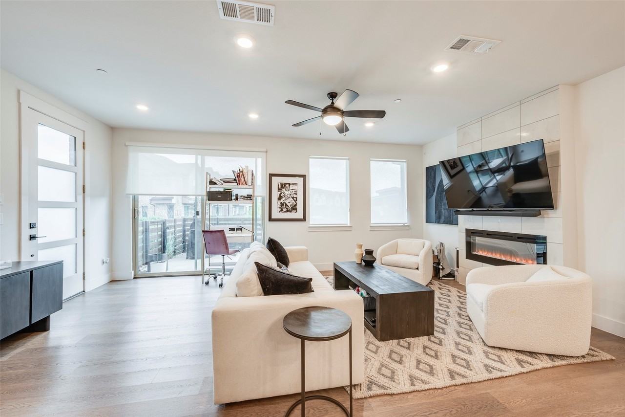 2618 La Cala Dr - Photo 4 of 25