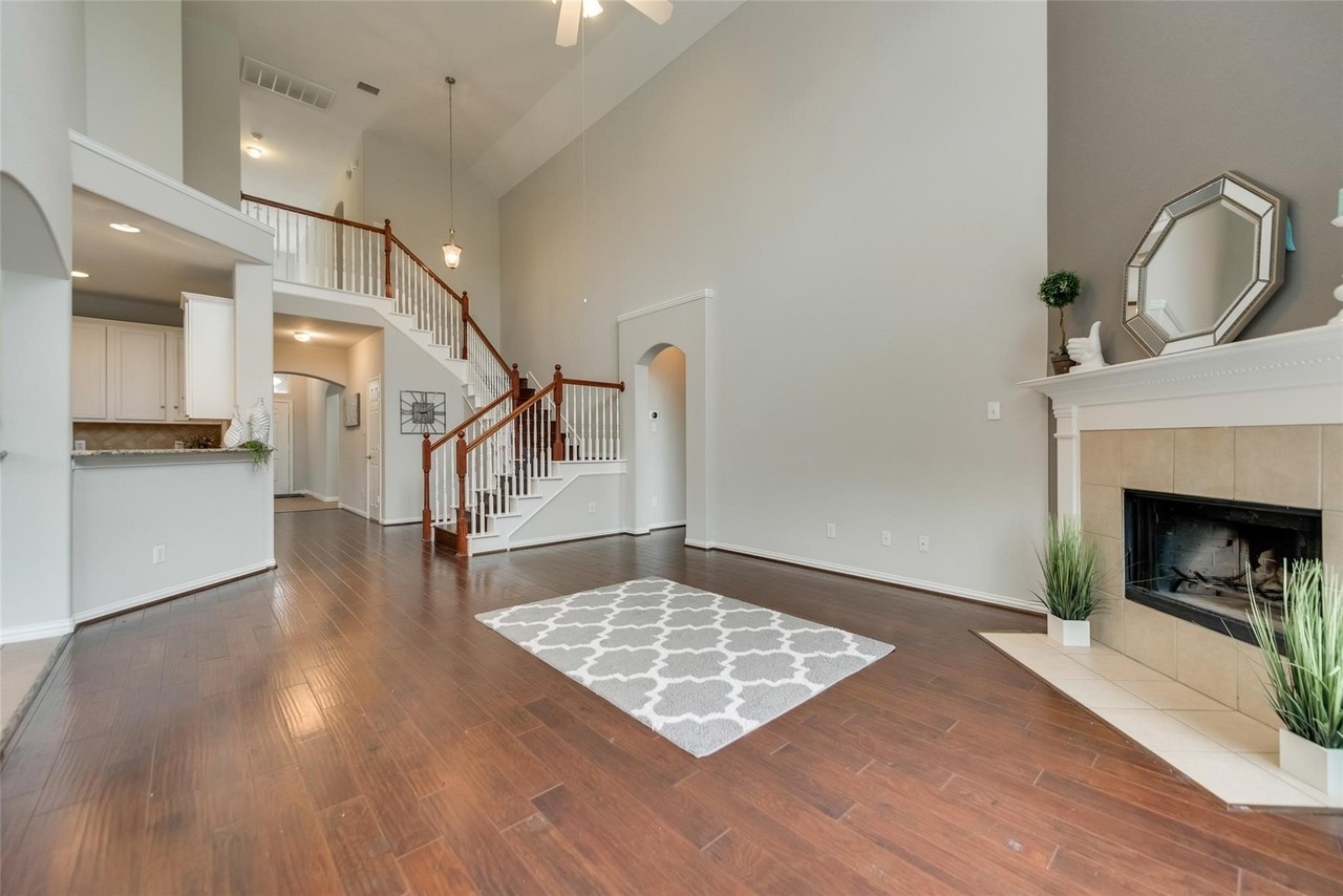 9740 Ellery Ave - Photo 4 of 24