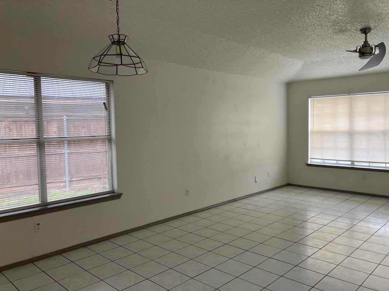 5210 Highbank Dr - Photo 3 of 23