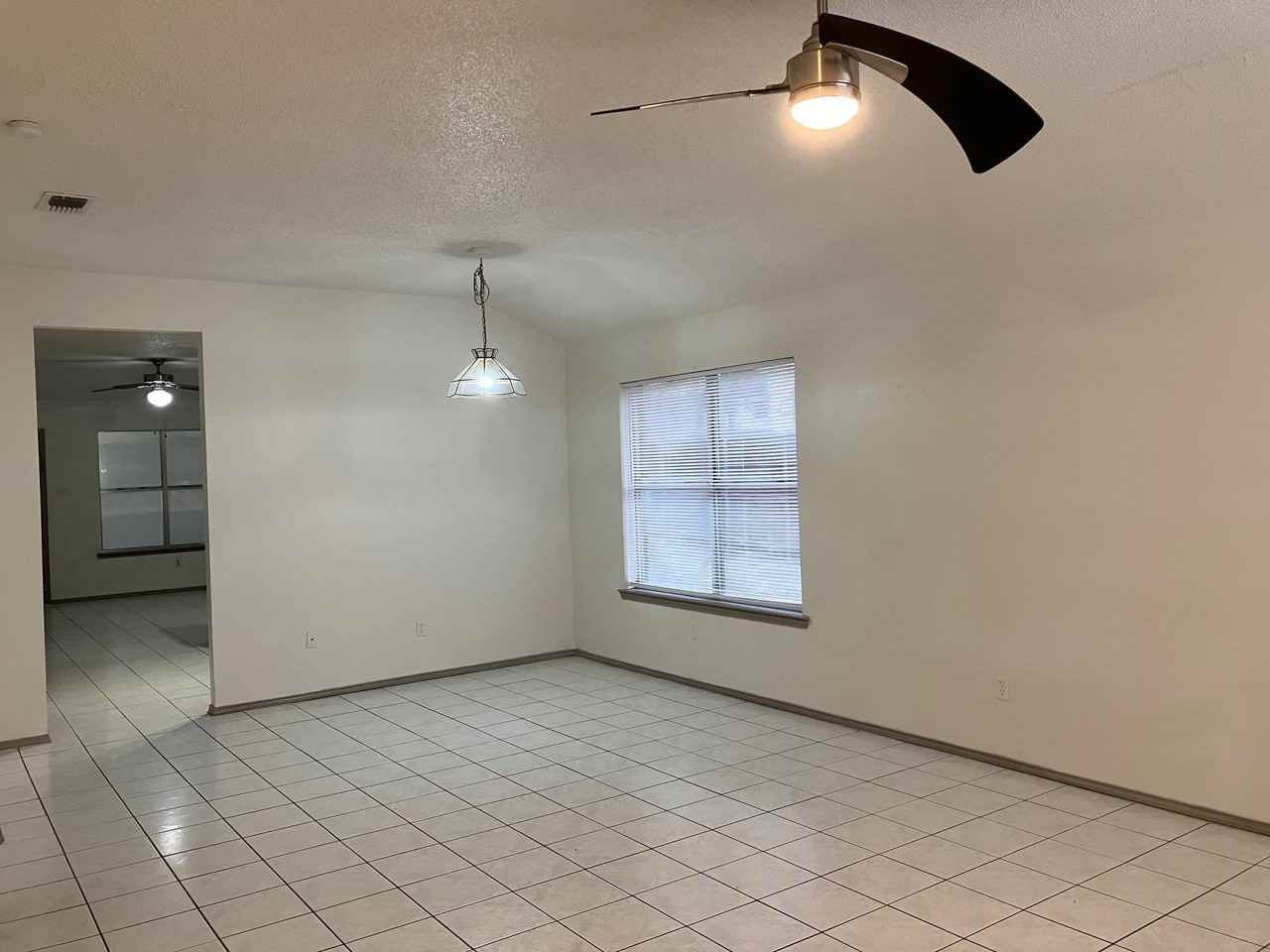 5210 Highbank Dr - Photo 4 of 23