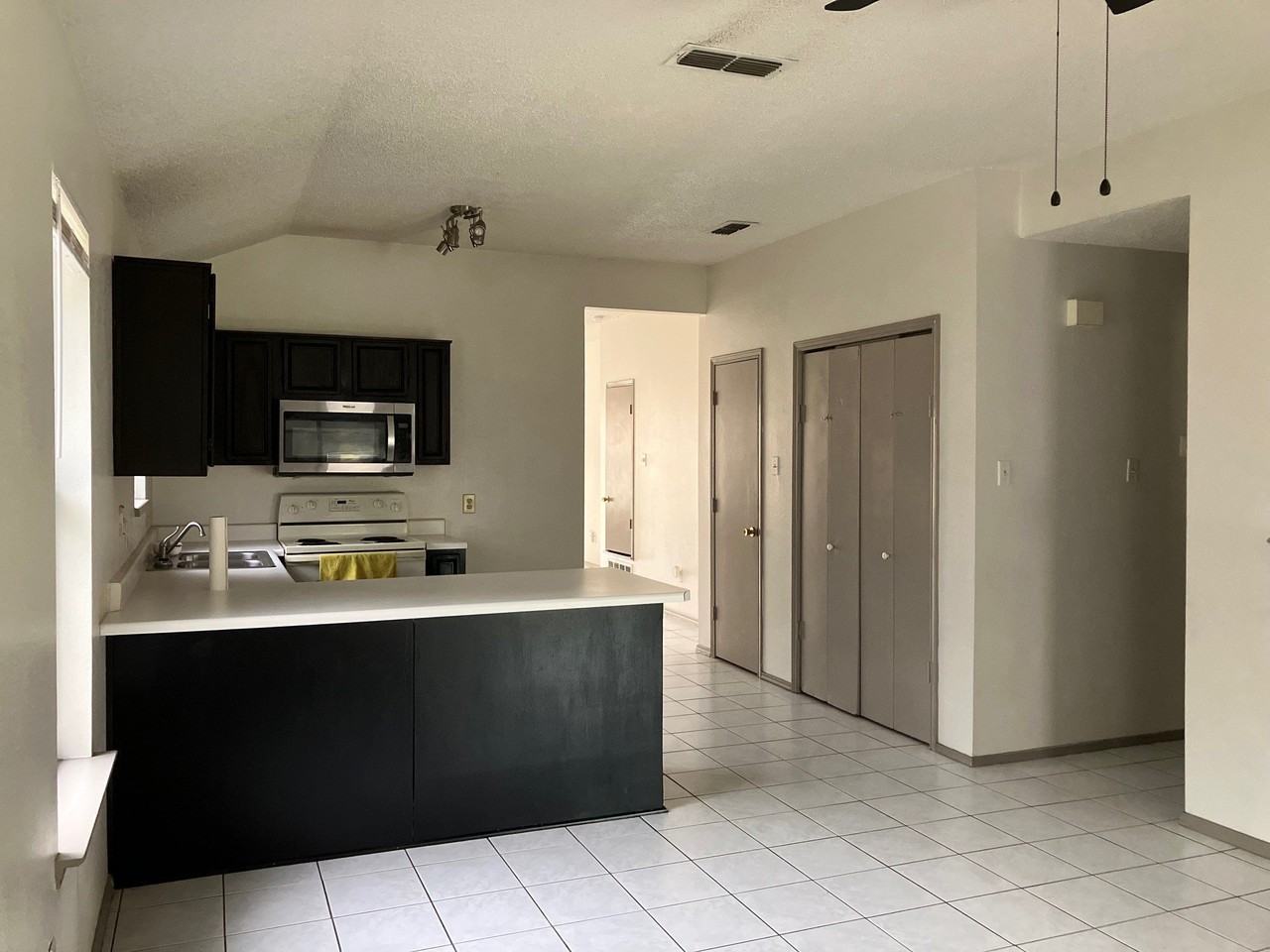 5210 Highbank Dr - Photo 6 of 23