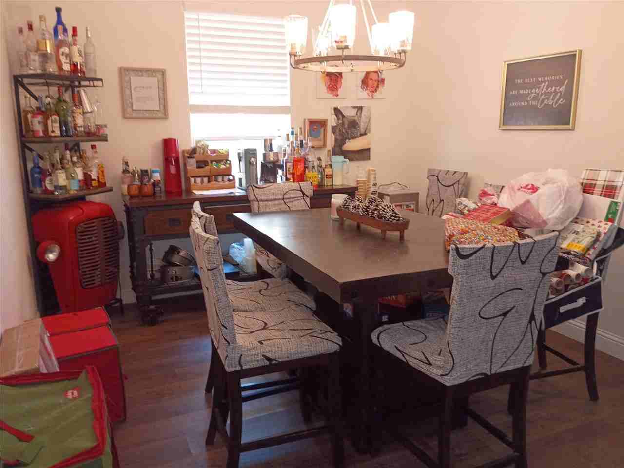 2806 Hackberry Dr - Photo 3 of 11