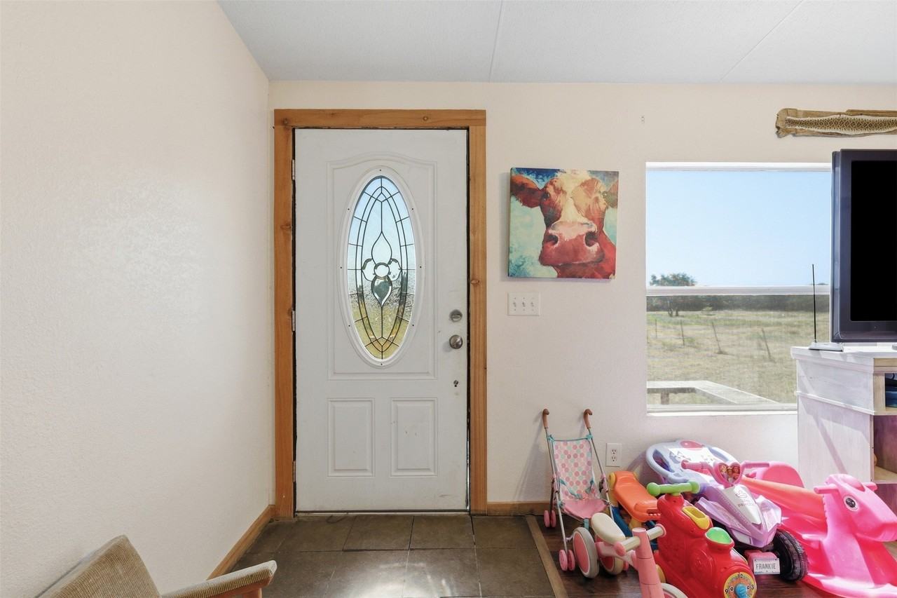 9132 Windmill Ct W - Photo 7 of 40