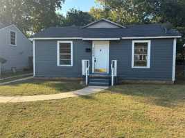 featured image of 2500 Broadway Dr