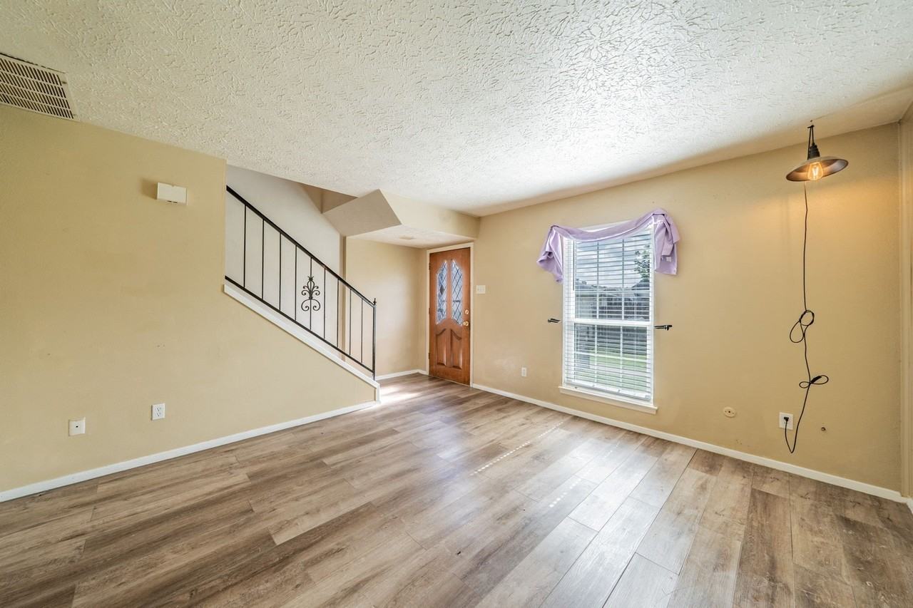36 W Creek Ln - Photo 4 of 16