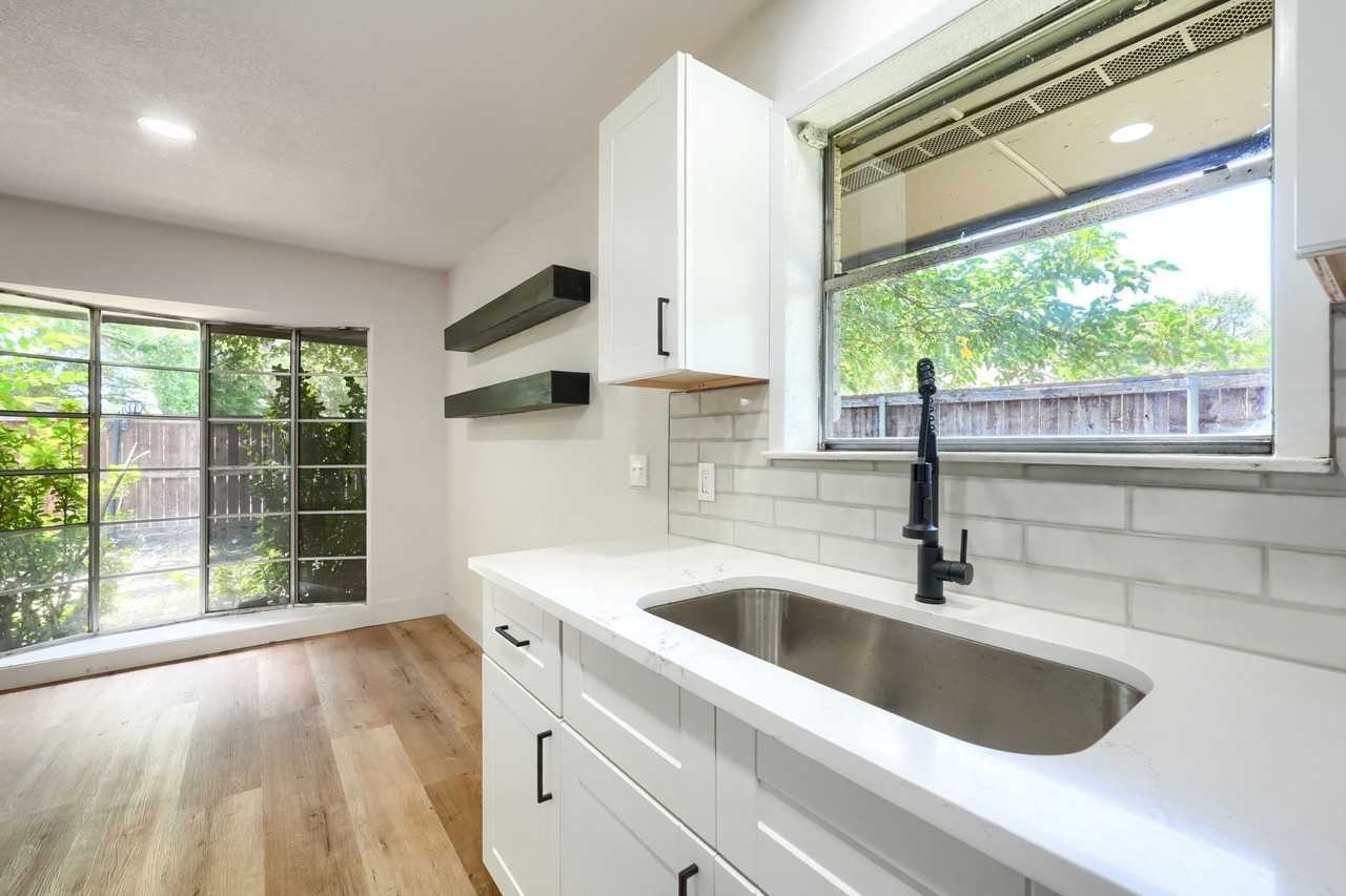 4049 Alicante Ave - Photo 4 of 27