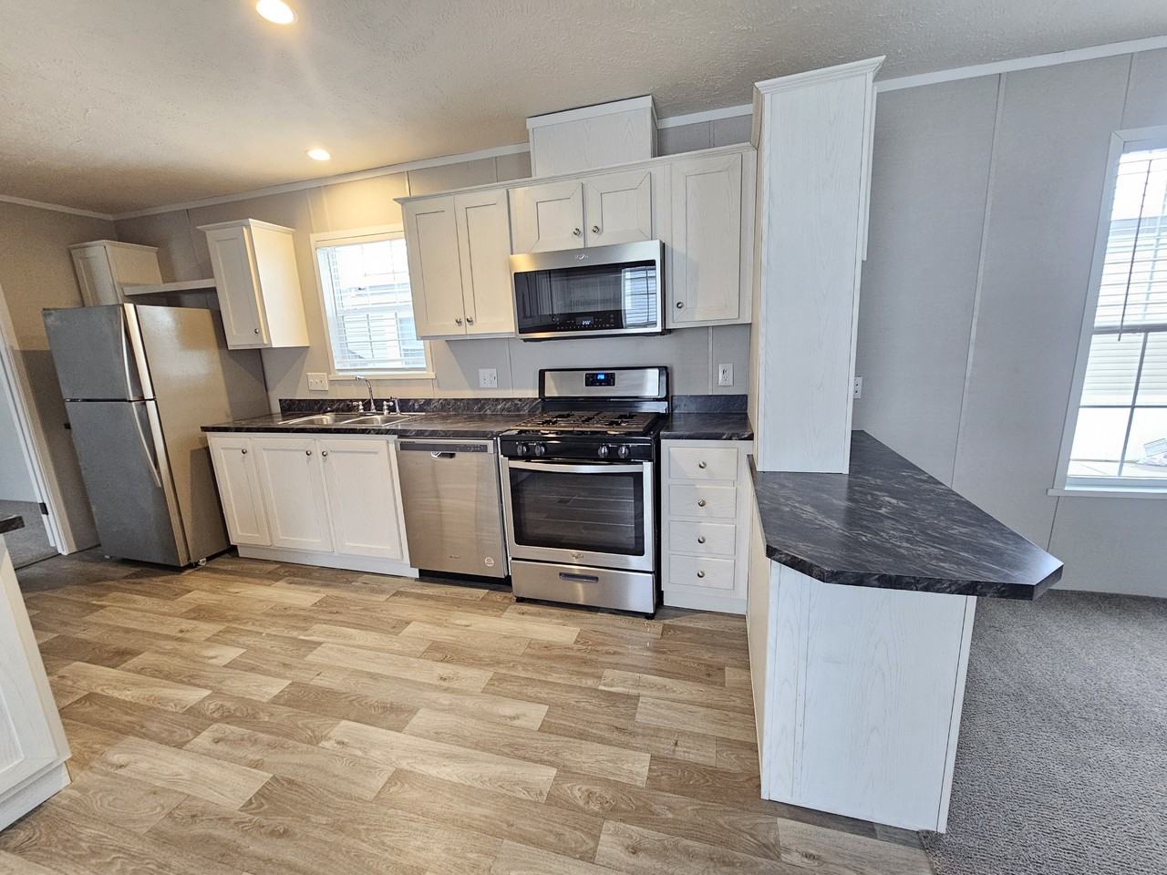 46000 Geddes Rd #6 - Photo 2 of 18