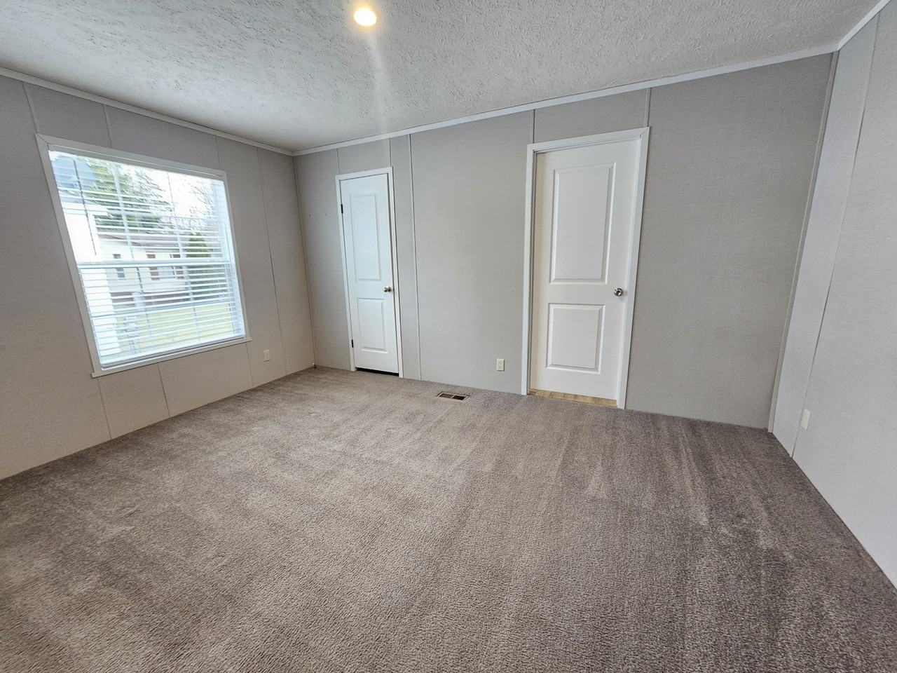 46000 Geddes Rd #6 - Photo 6 of 18