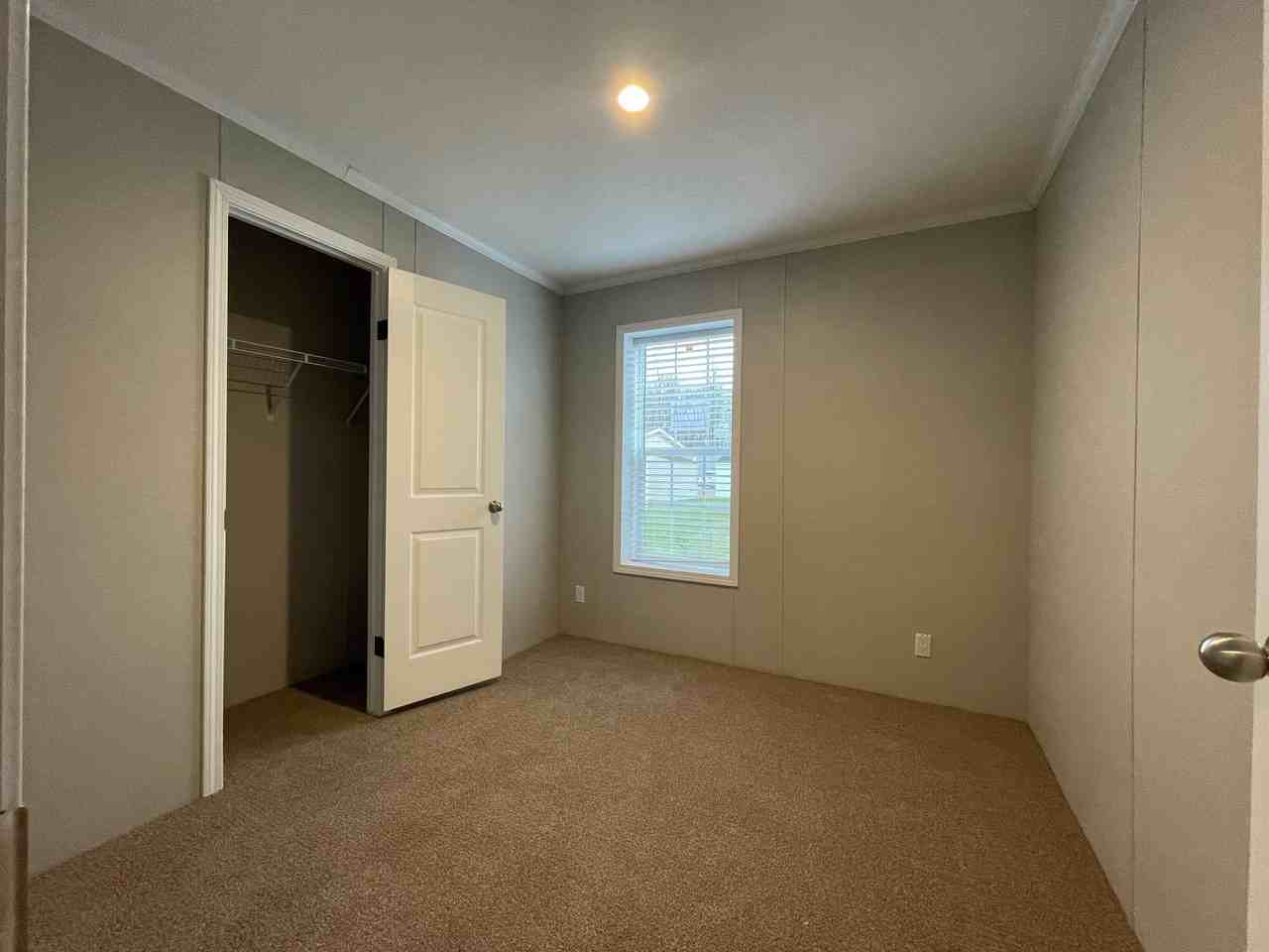181 Apollo Cir #181 - Photo 6 of 8